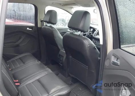 2017 Ford Escape Titanium из США, поврежденный, VIN 1FMCU9JDXHUC46187